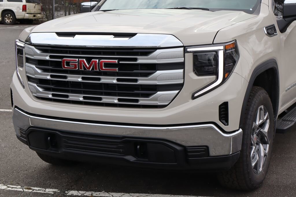 New 2026 GMC Sierra 1500 SLE Truck