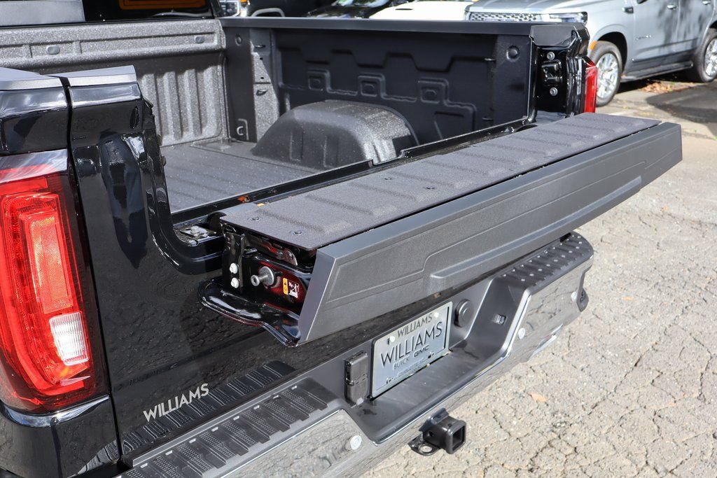 2026 GMC Sierra 1500 SLT - Photo 9