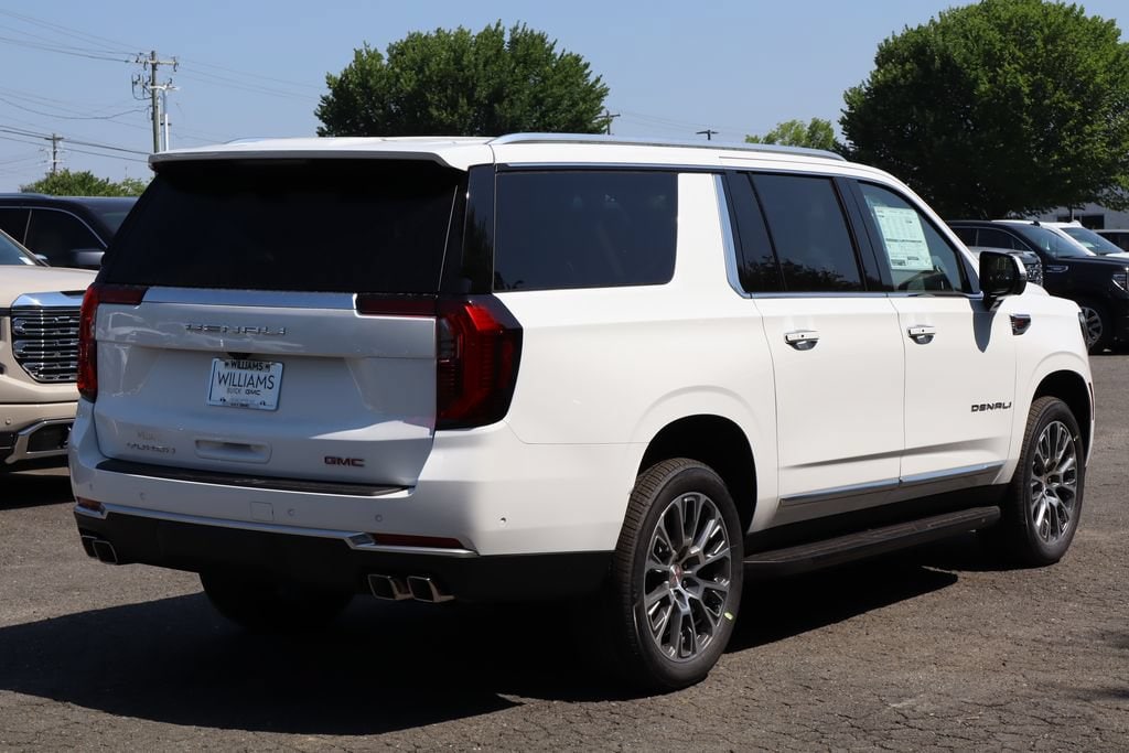 2026 GMC Yukon XL Denali - Photo 7