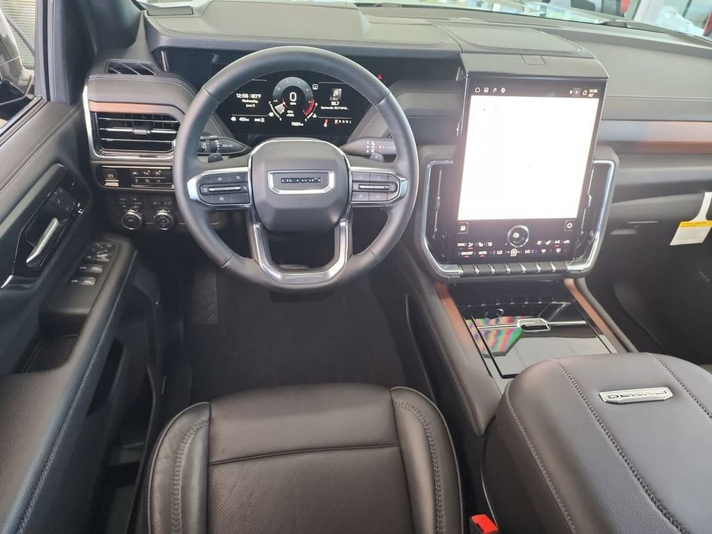 2025 GMC Yukon XL Denali - Photo 10