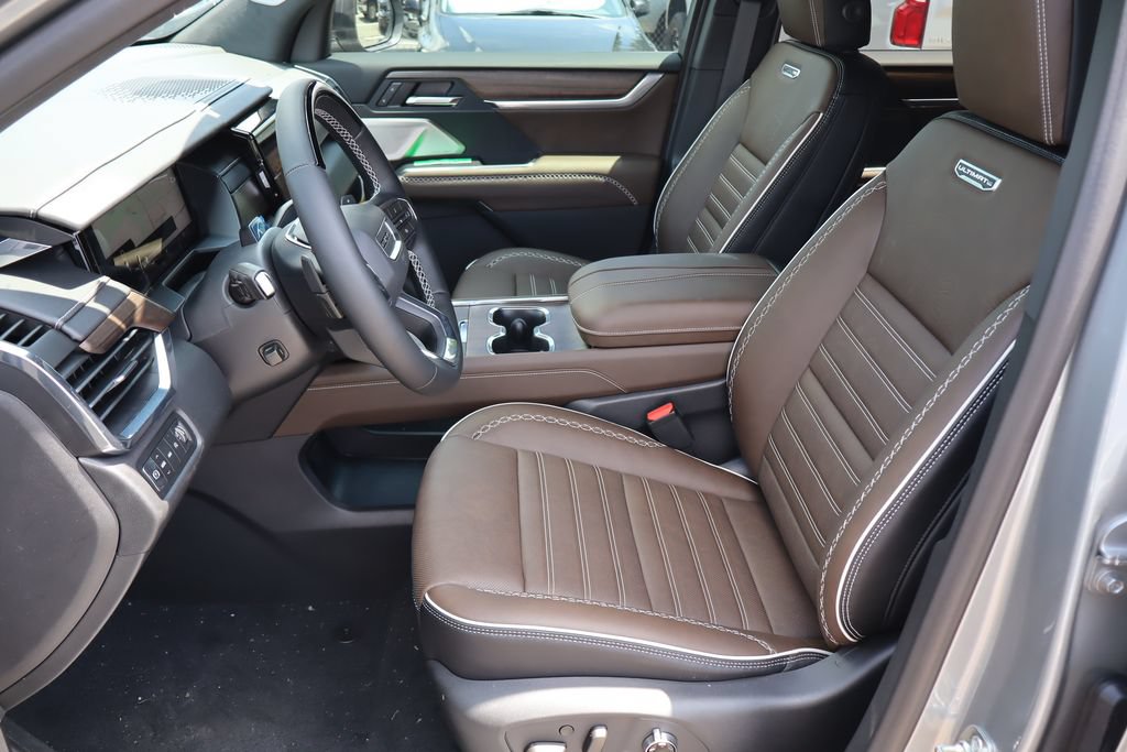 2026 GMC Acadia Denali Ultimate - Photo 10