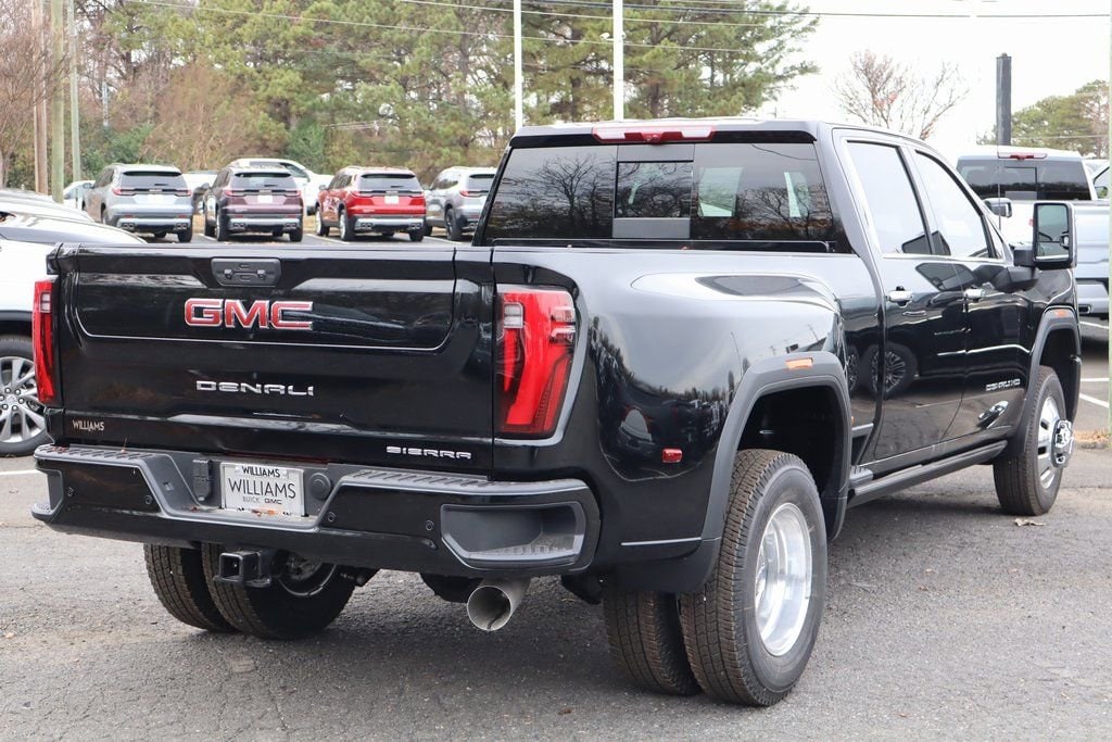 2026 GMC Sierra 3500HD Denali - Photo 7