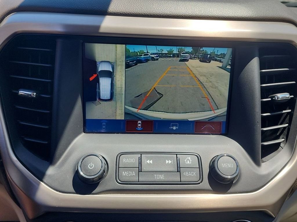 2019 GMC Acadia Denali - Photo 15