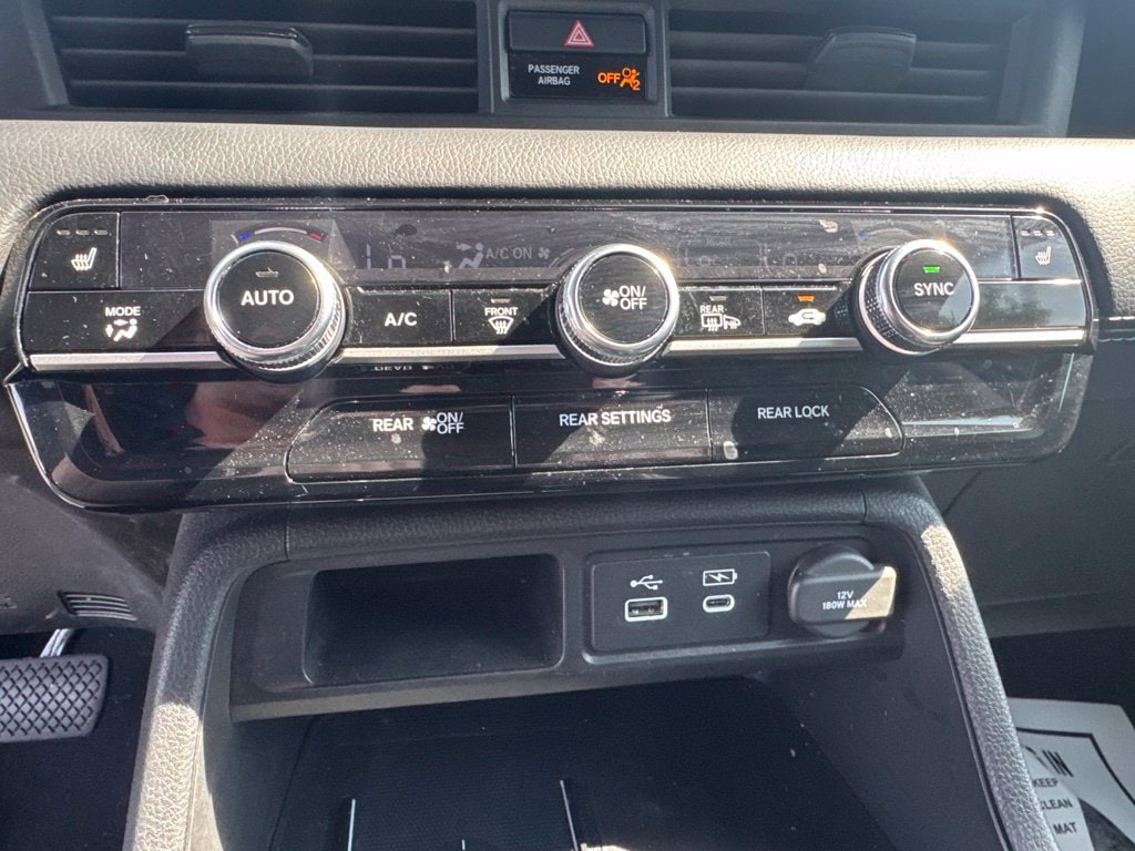 2023 Honda Pilot Touring - Photo 26