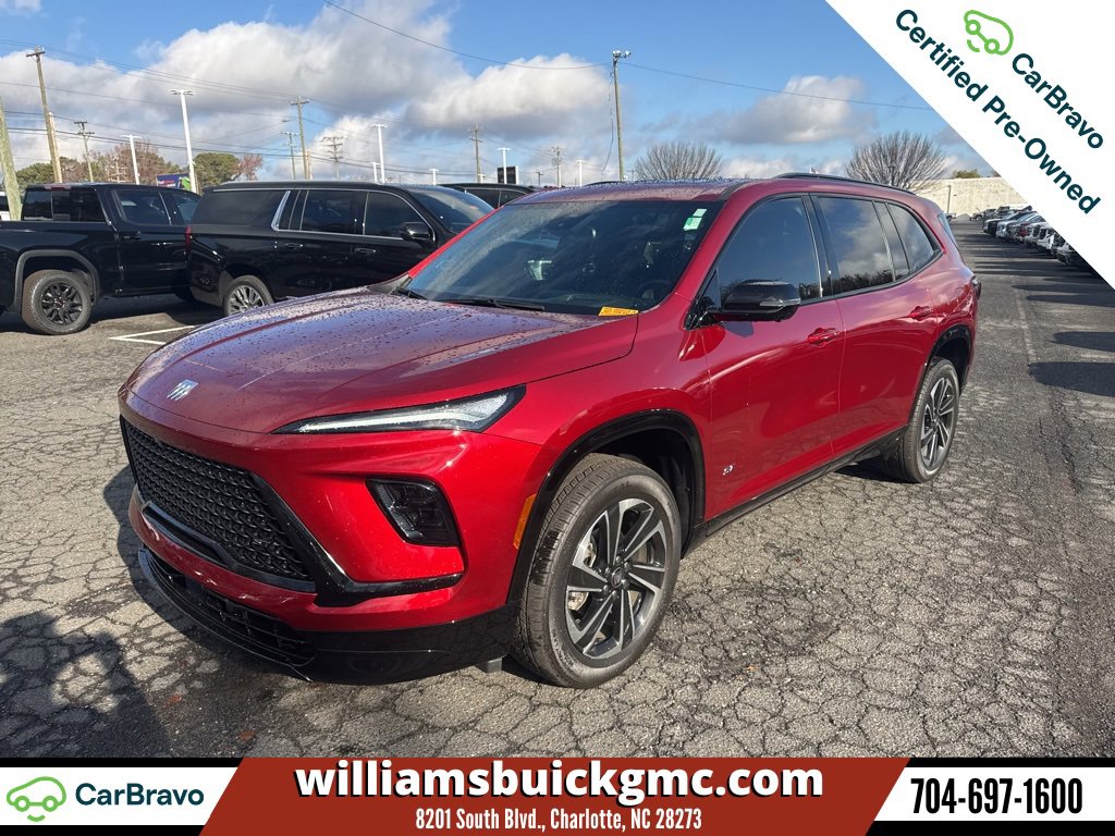 2025 Buick Enclave Sport Touring photo 3