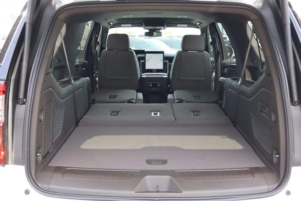 2026 GMC Yukon XL Elevation - Photo 9