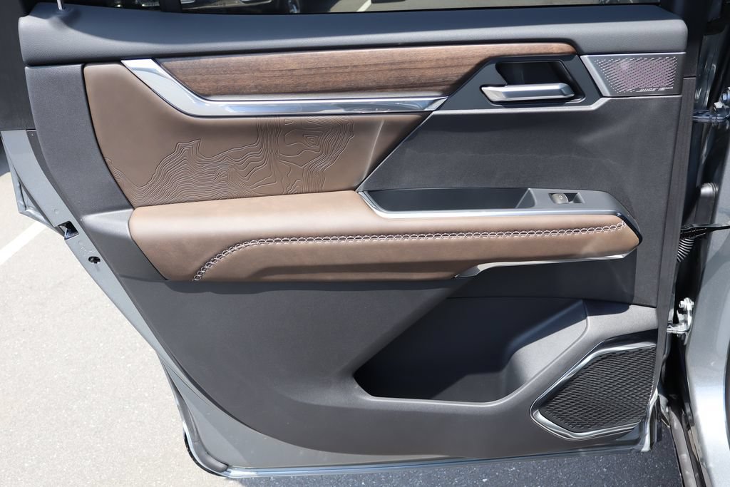 2026 GMC Acadia Denali Ultimate - Photo 20