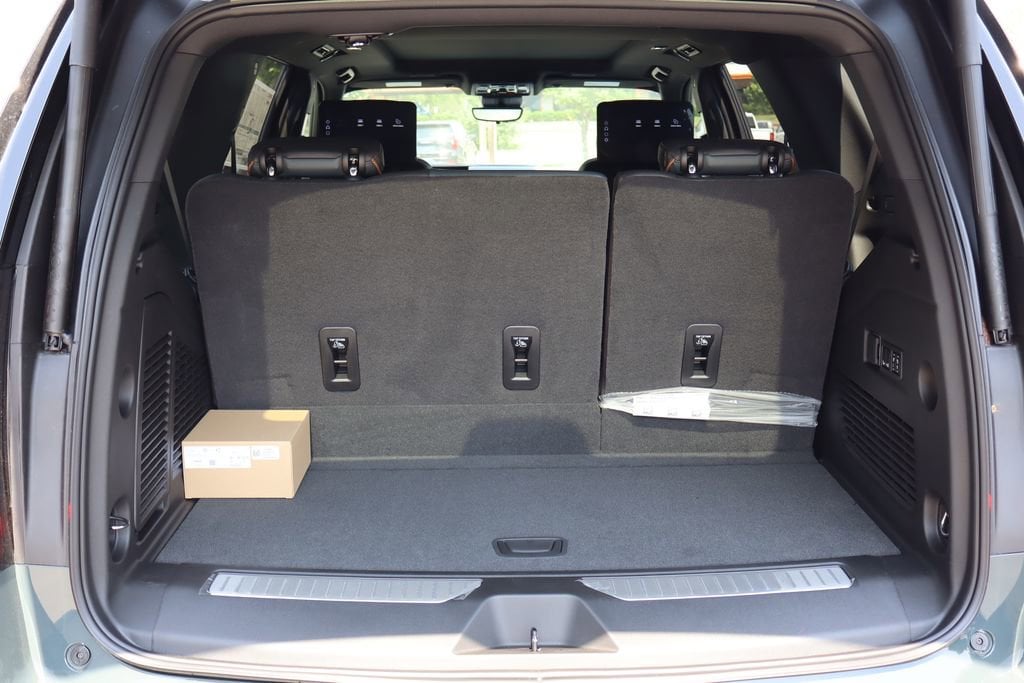 2026 GMC Yukon AT4 - Photo 24