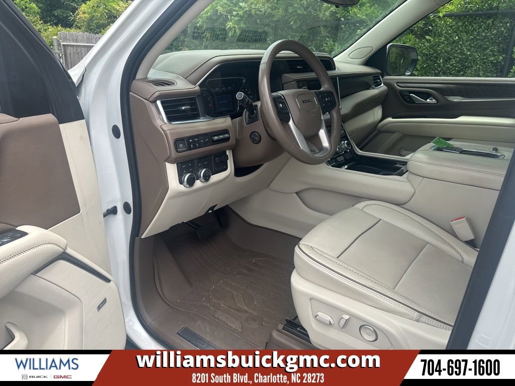 2021 GMC Yukon 4WD Denali's photo