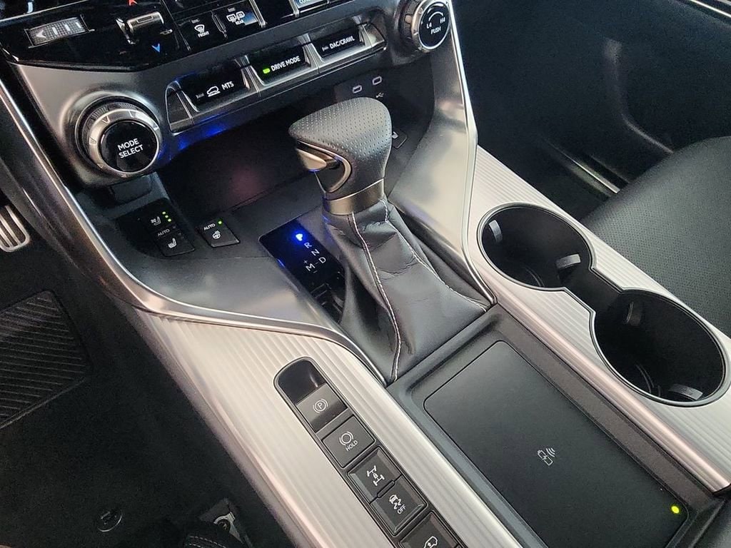 2025 Lexus LX F-Sport - Photo 16
