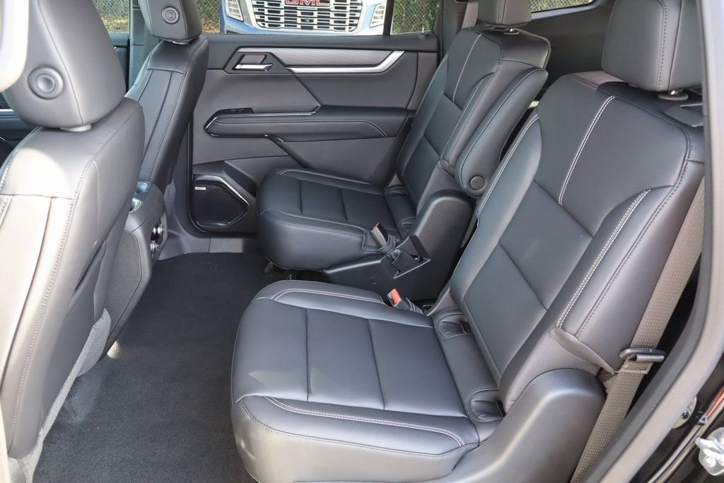 2026 GMC Acadia Elevation - Photo 18
