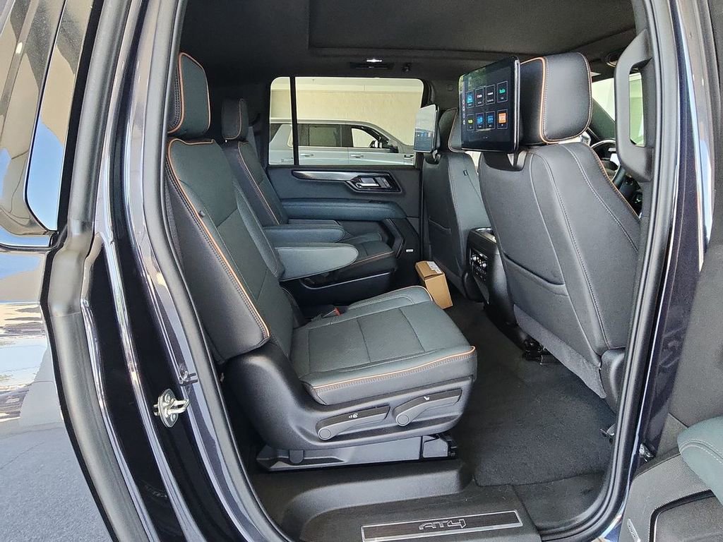 2025 GMC Yukon XL AT4 - Photo 27
