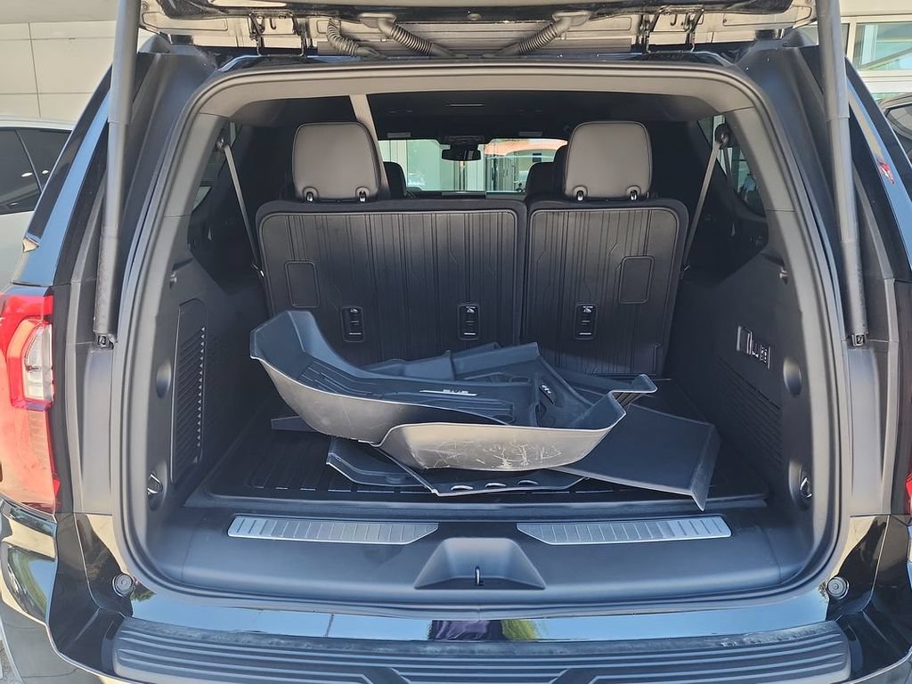2025 GMC Yukon XL Denali - Photo 26