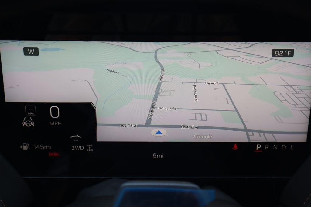 2026 GMC Yukon AT4 - Photo 16