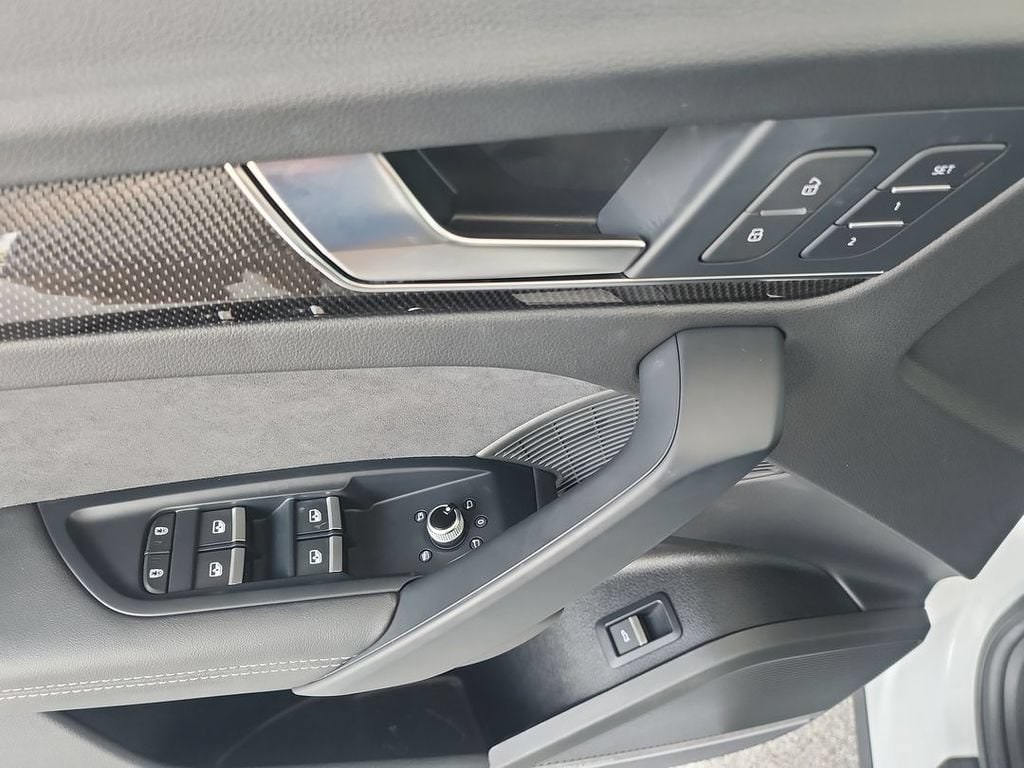 2023 Audi SQ5 Premium Plus - Photo 23