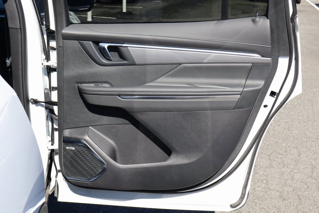 2025 Buick Enclave Preferred - Photo 22