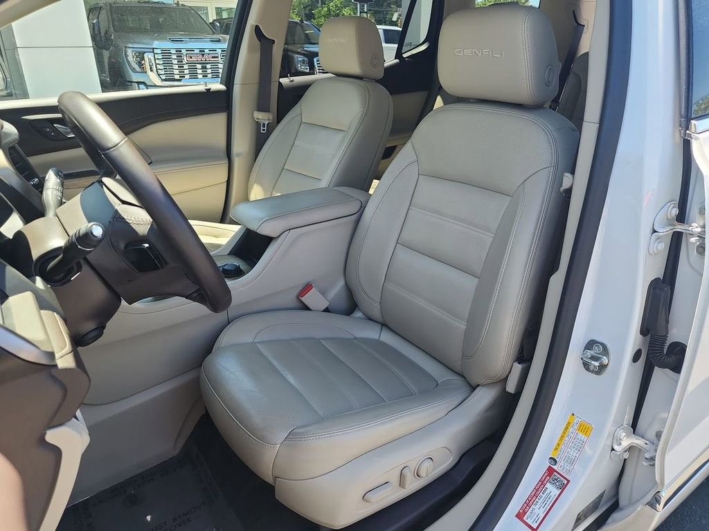 2019 GMC Acadia Denali - Photo 20