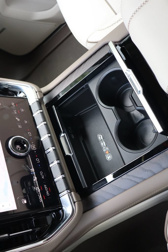 2026 GMC Yukon XL Denali - Photo 19
