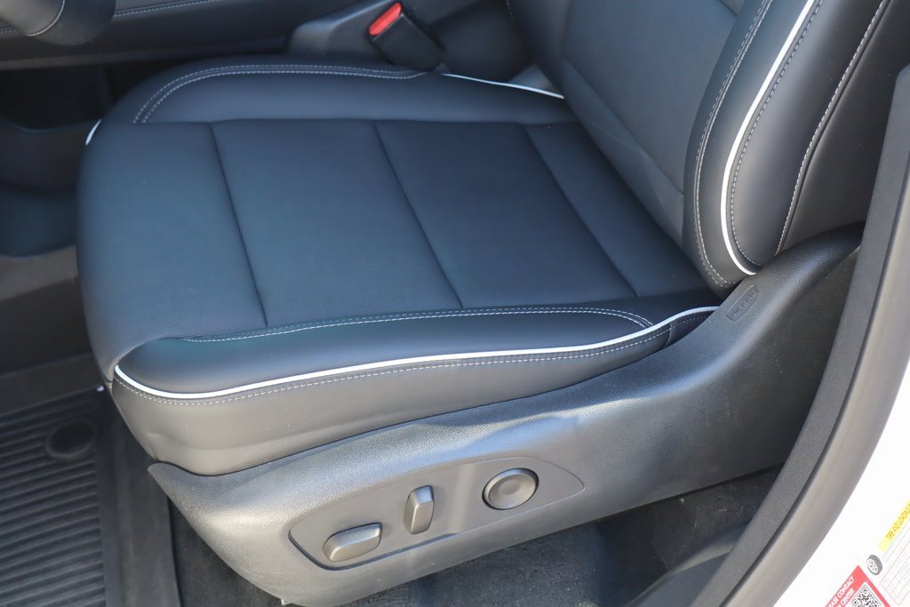 2025 Buick Enclave Preferred - Photo 11