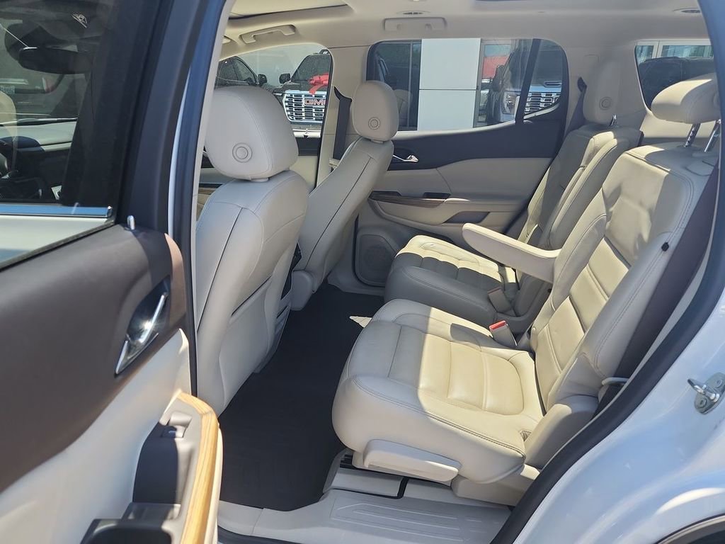 2019 GMC Acadia Denali - Photo 25