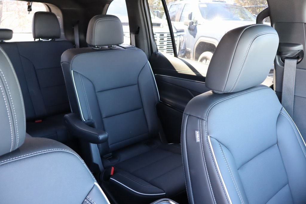 2025 Buick Enclave Preferred - Photo 25