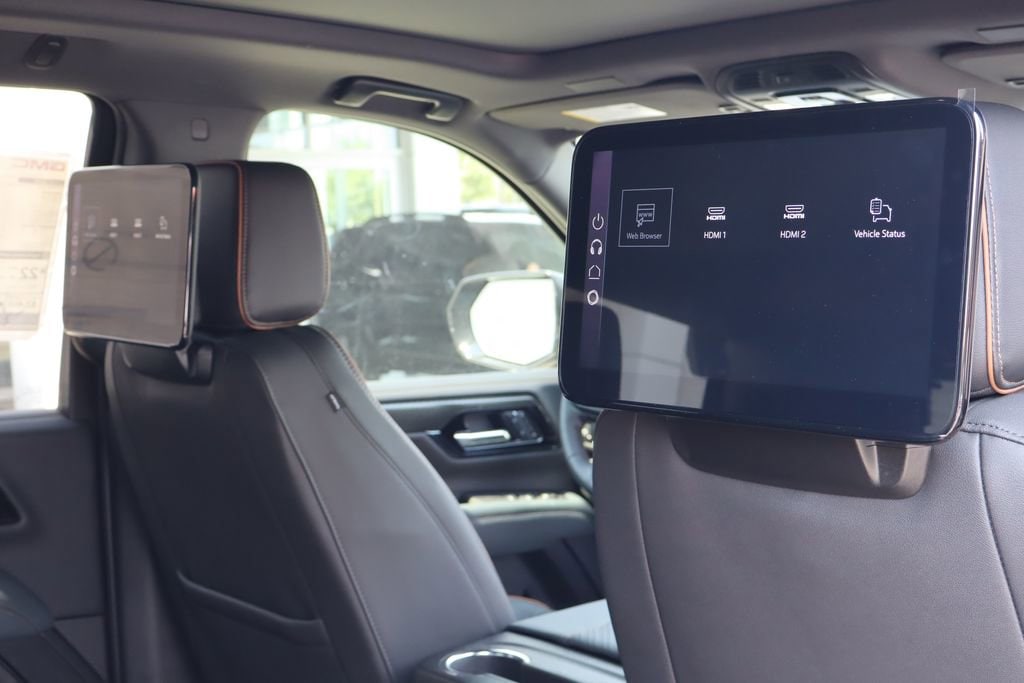 2026 GMC Yukon AT4 - Photo 29
