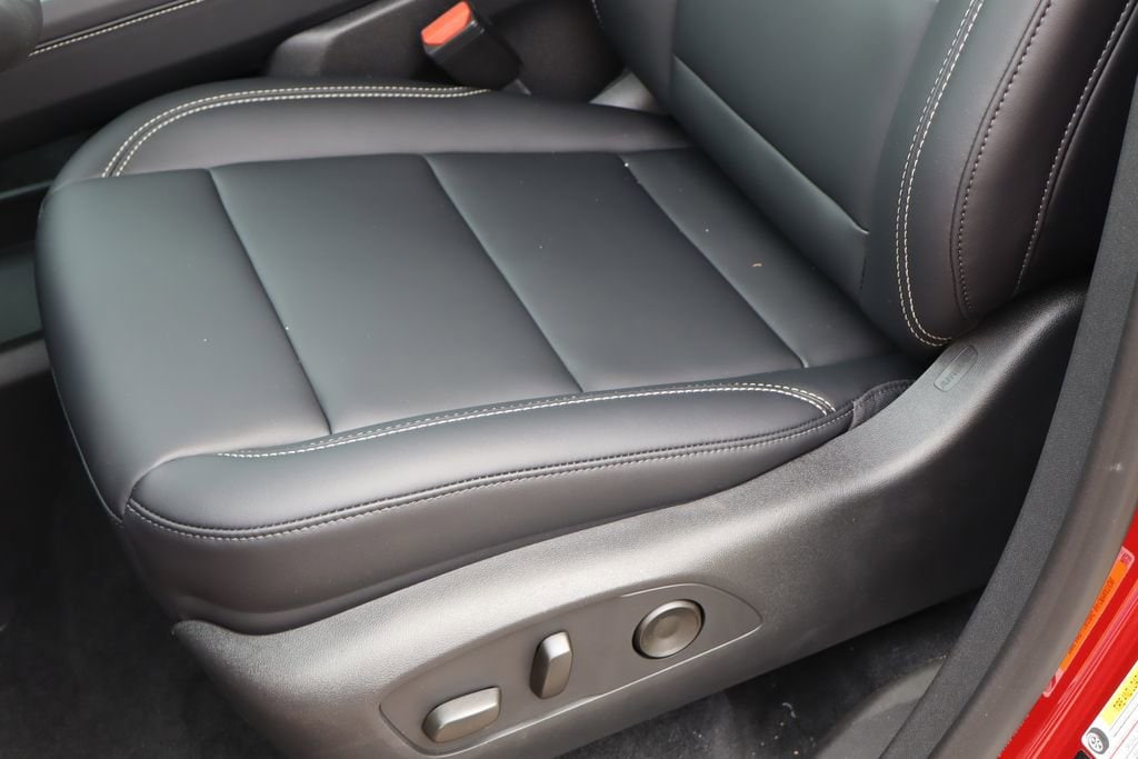 2026 GMC Acadia Elevation - Photo 13