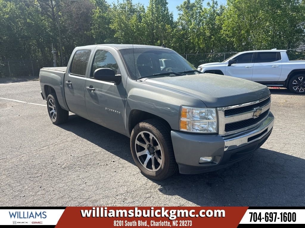 Used 2011 Chevrolet Silverado 1500 LT Truck