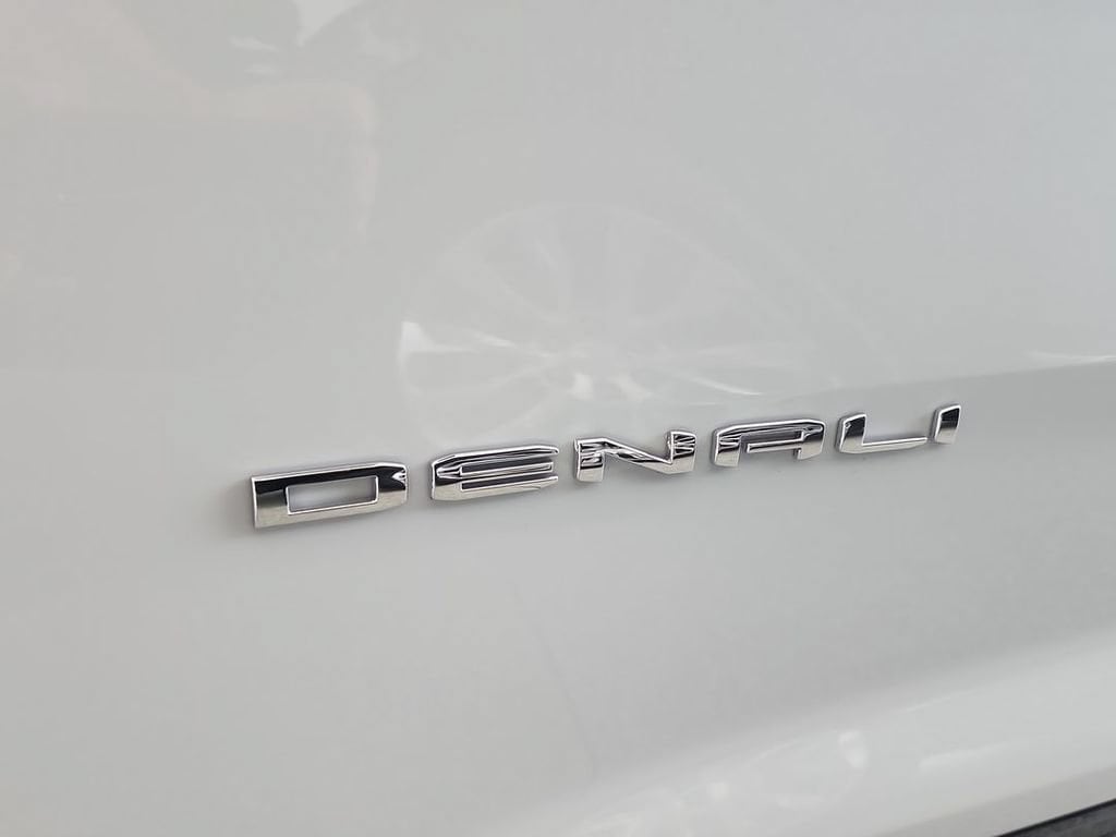 2026 GMC Acadia Denali Ultimate - Photo 31