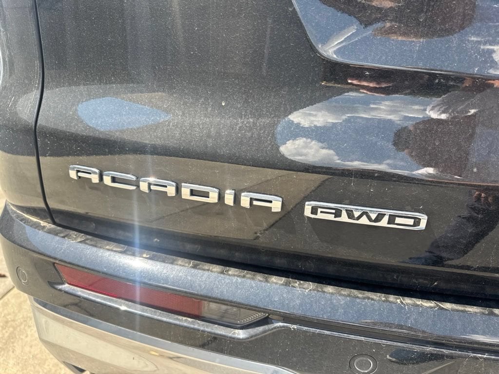 2024 GMC Acadia Denali - Photo 26