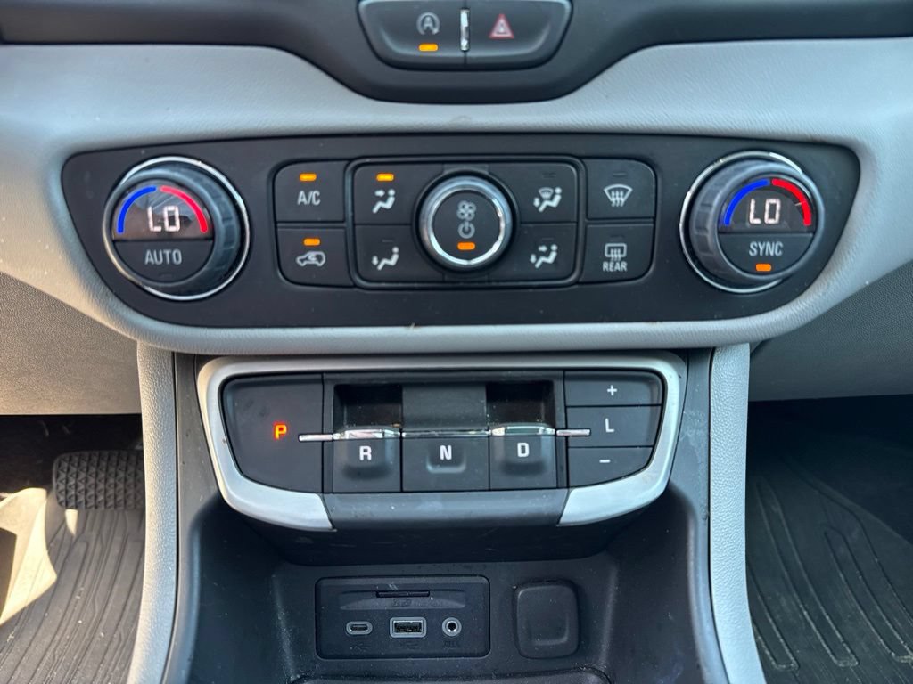 2023 GMC Terrain SLE - Photo 20