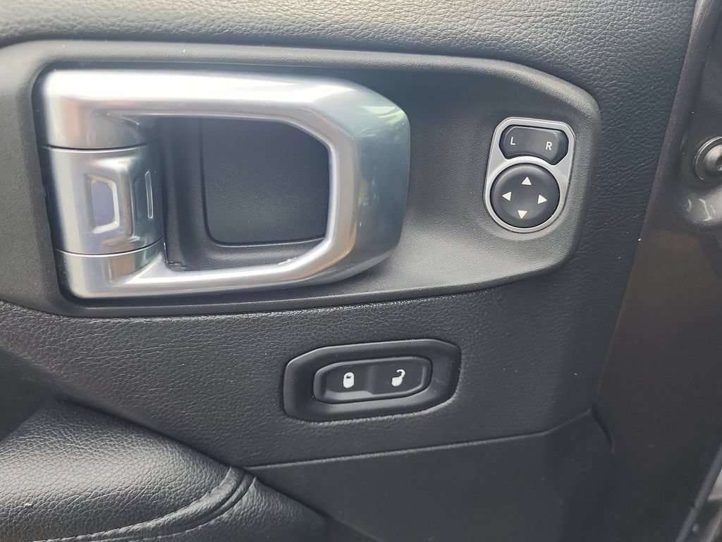 2021 Jeep Wrangler Unlimited Sahara - Photo 23