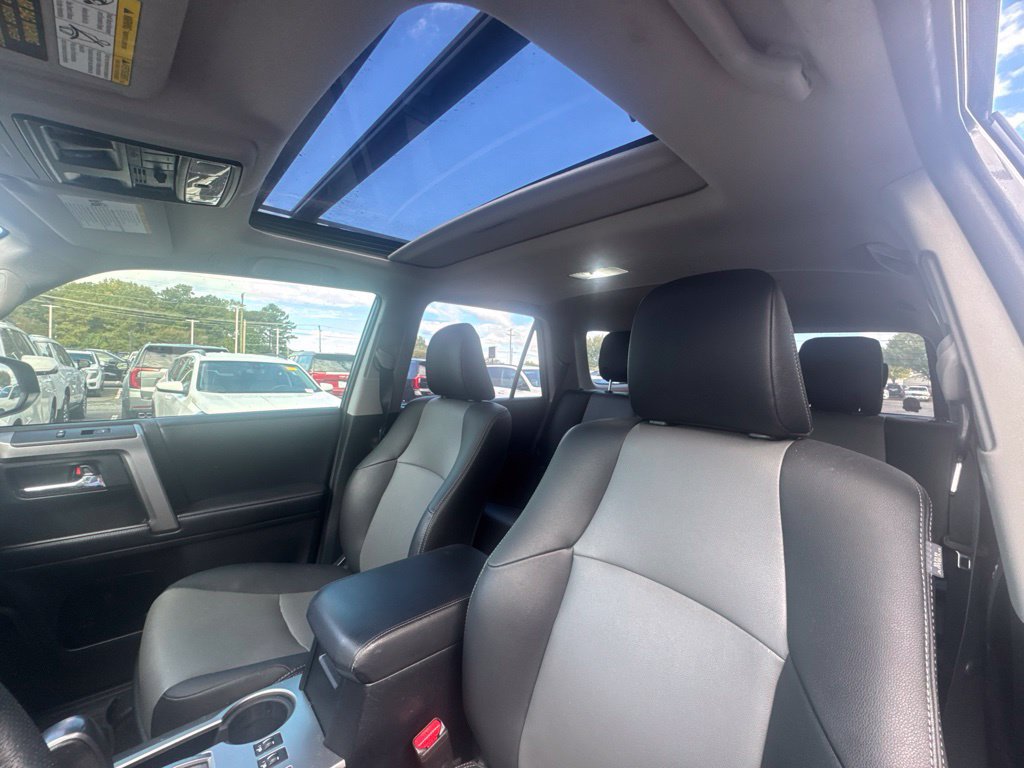 2020 Toyota 4Runner SR5 Premium - Photo 16