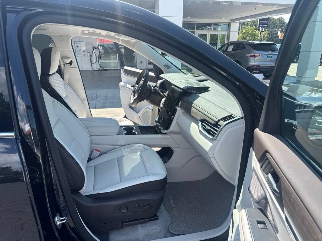 2024 GMC Acadia Denali - Photo 14