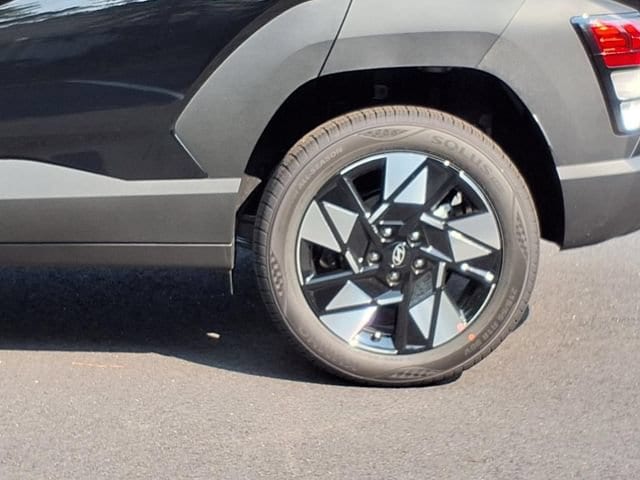 2025 Hyundai Kona SEL Convenience - Photo 7