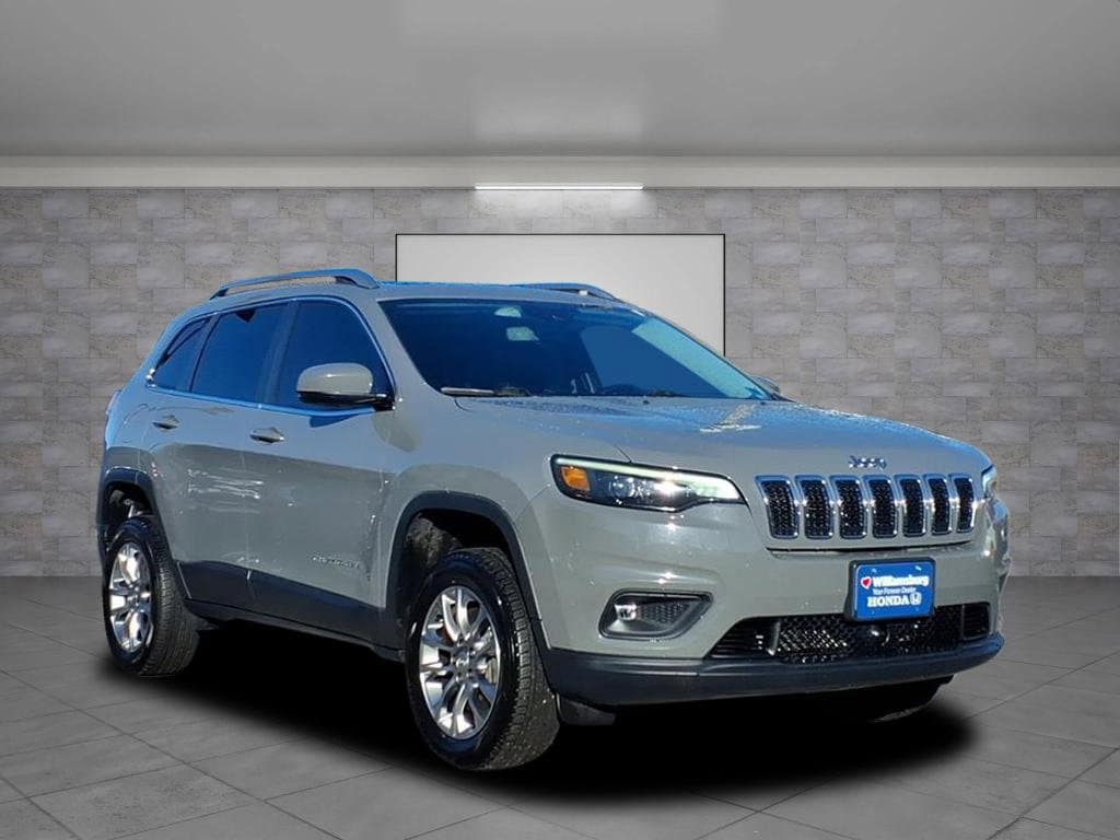2021 Jeep Cherokee Latitude Lux's photo