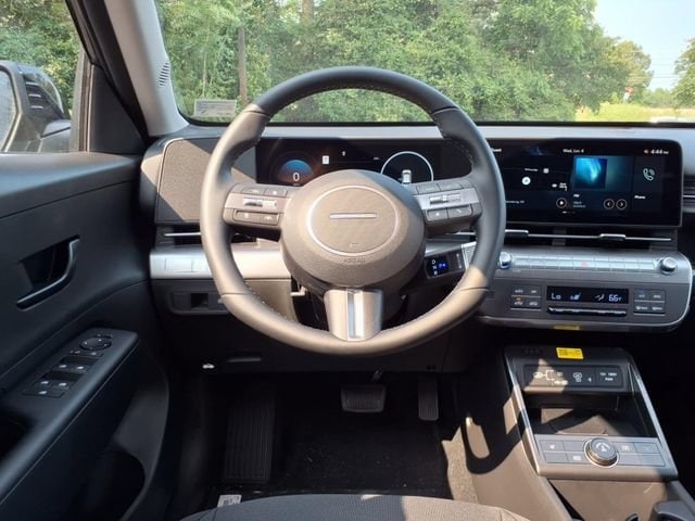2025 Hyundai Kona SEL Convenience - Photo 13