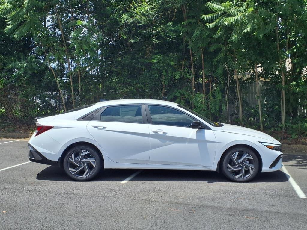 2025 Hyundai Elantra SEL - Photo 5