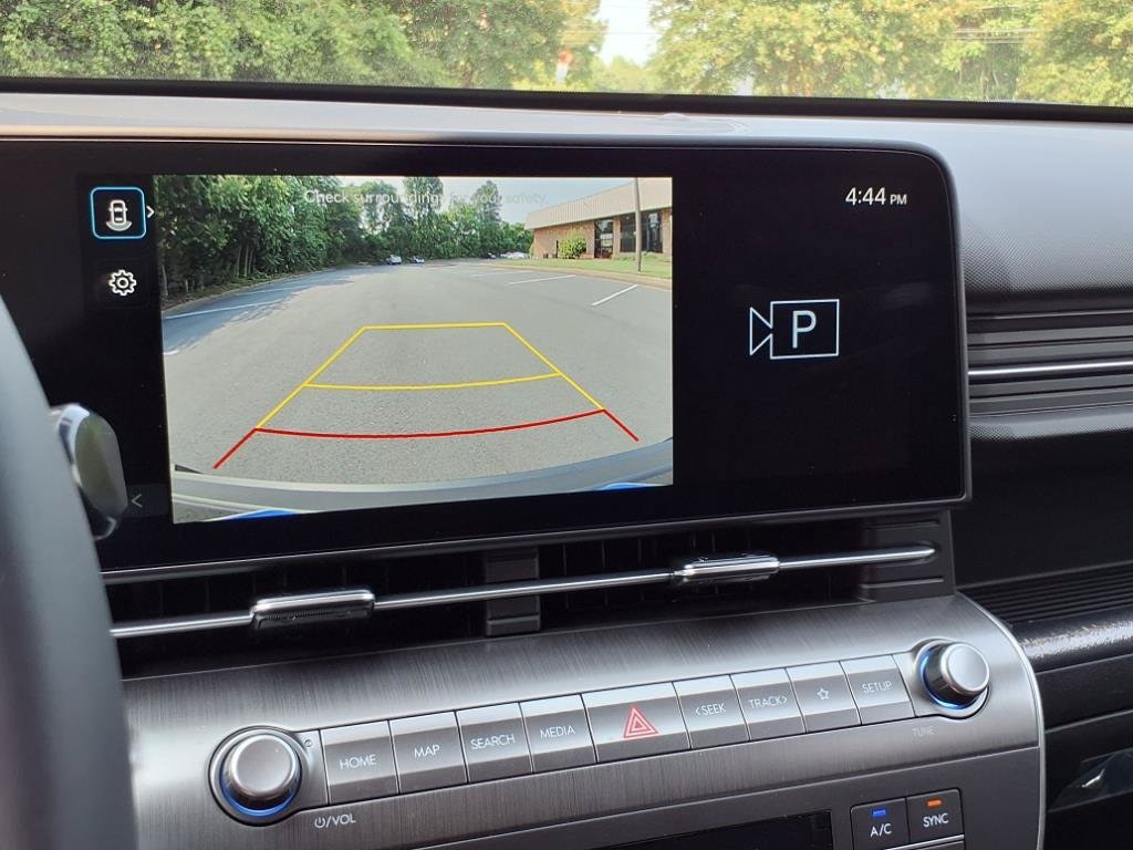 2025 Hyundai Kona SEL Convenience - Photo 12