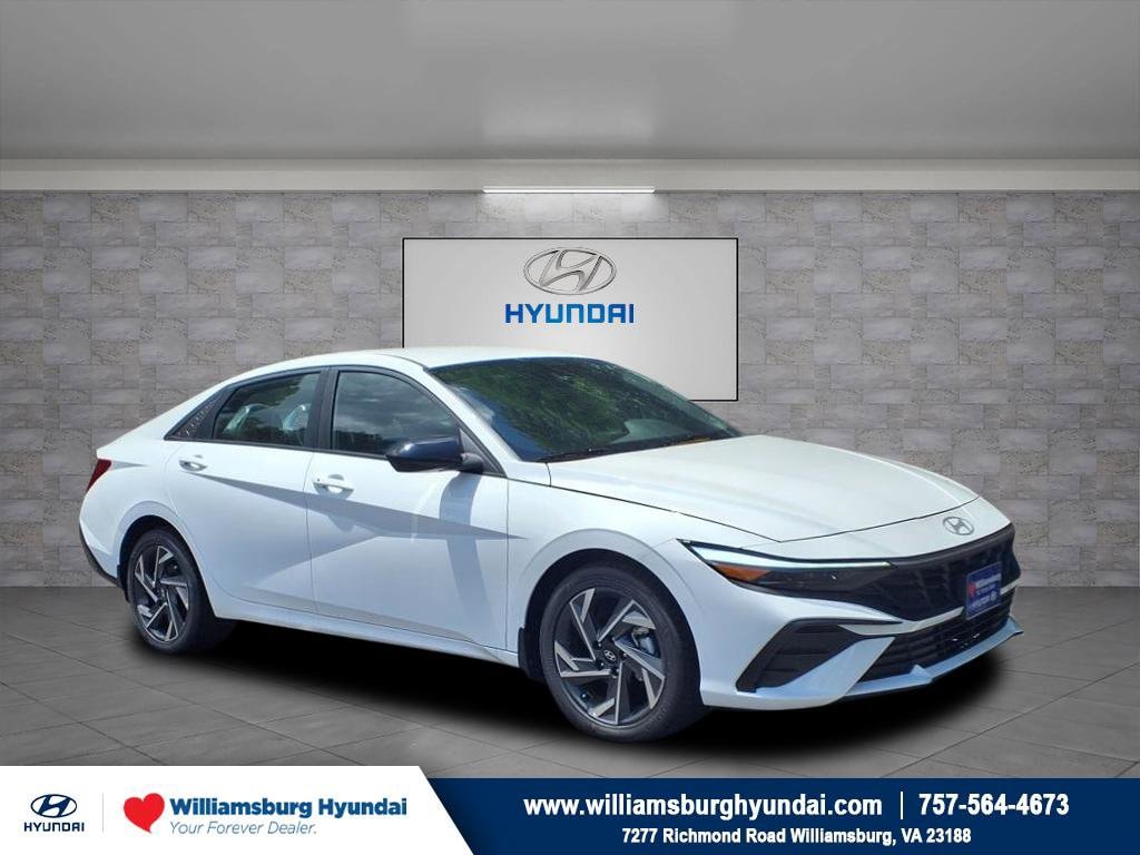 2025 Hyundai Elantra SEL's photo