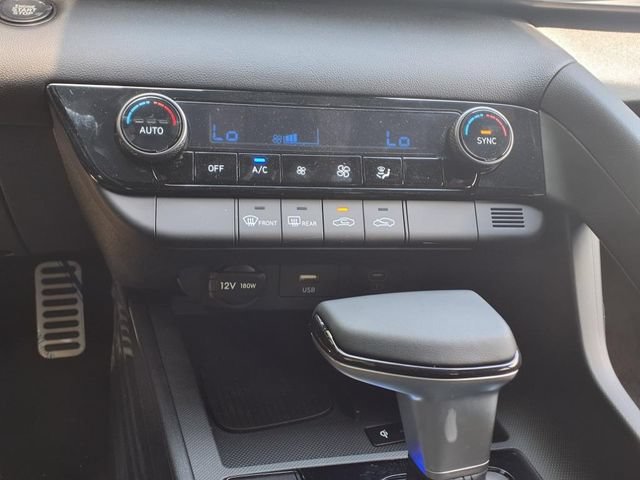 2025 Hyundai Elantra SEL - Photo 13
