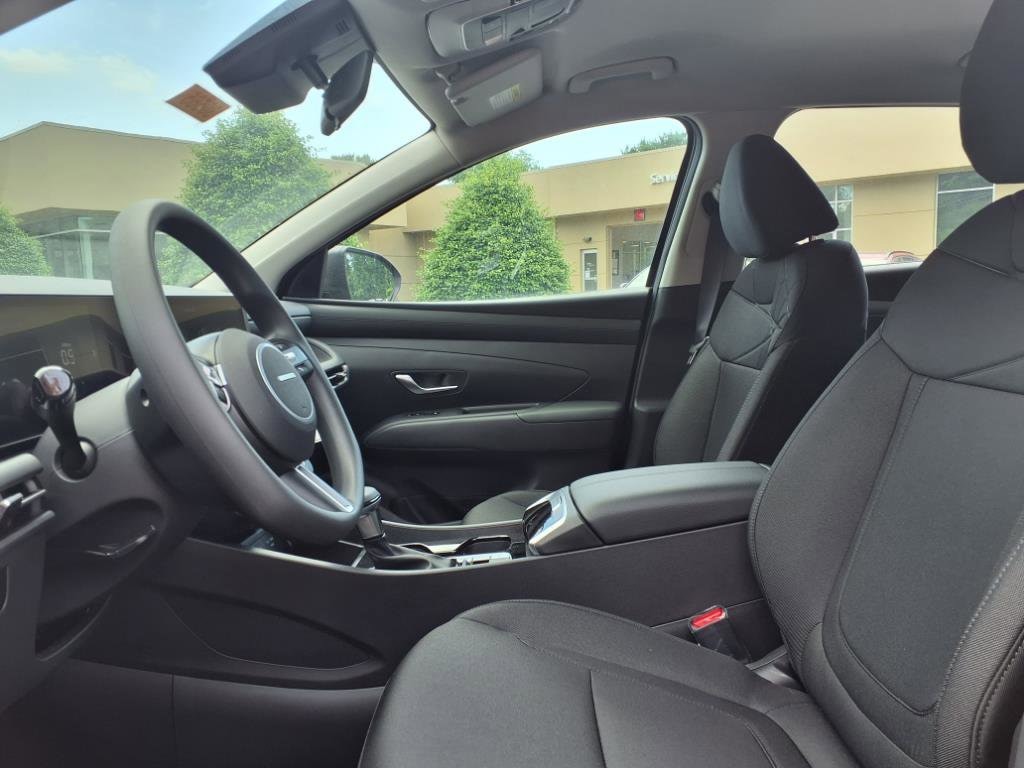 2025 Hyundai Tucson SE - Photo 8