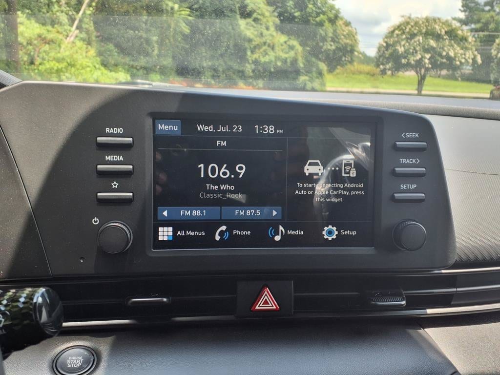 2025 Hyundai Elantra SEL - Photo 16