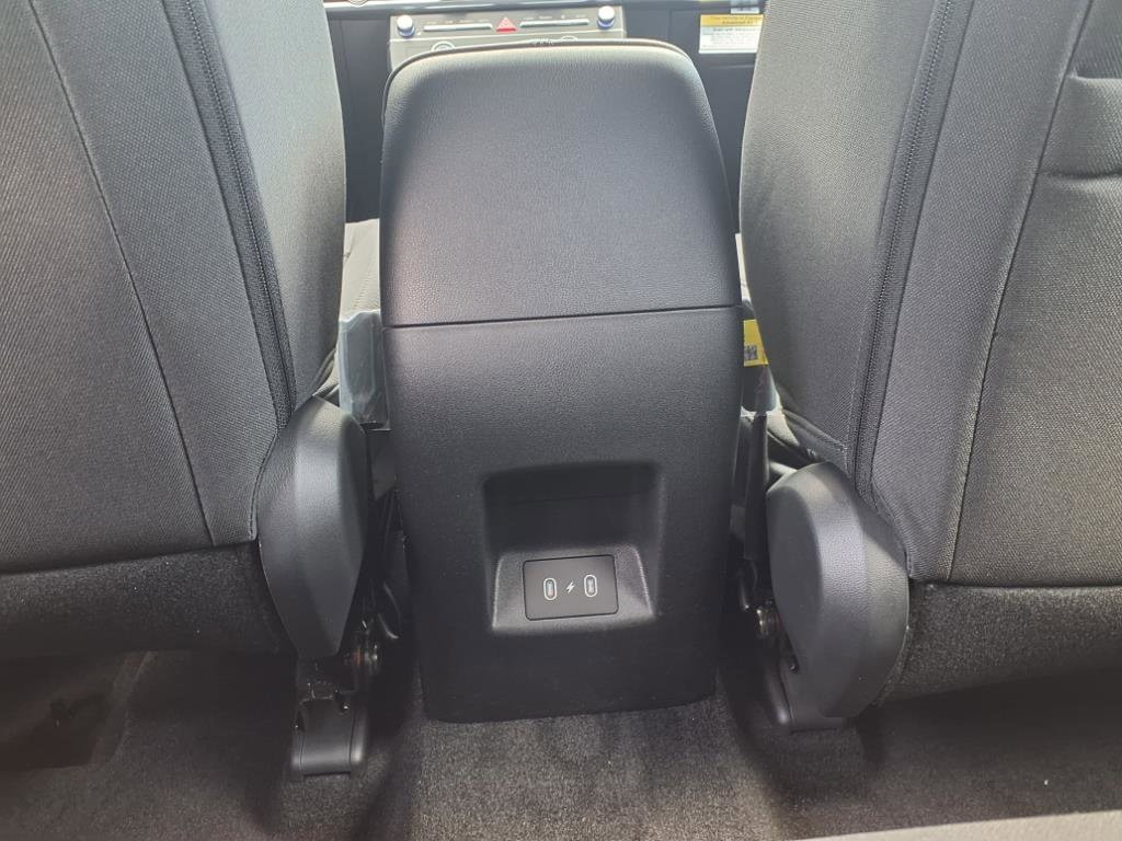 2025 Hyundai Tucson SE - Photo 16