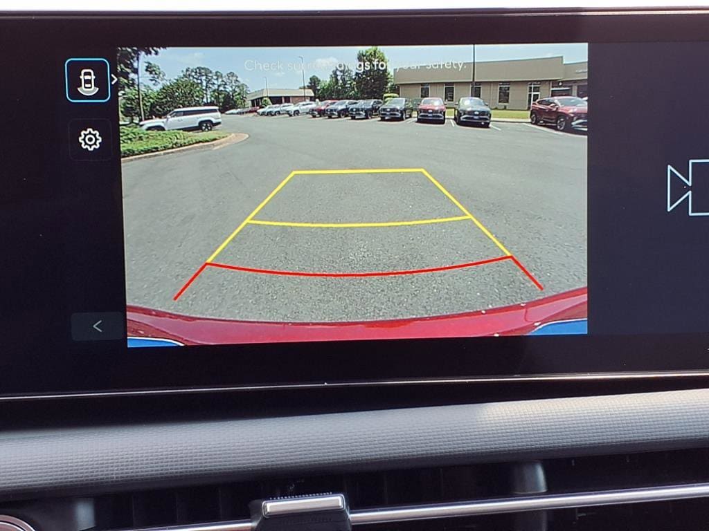 2025 Hyundai Tucson SE - Photo 11