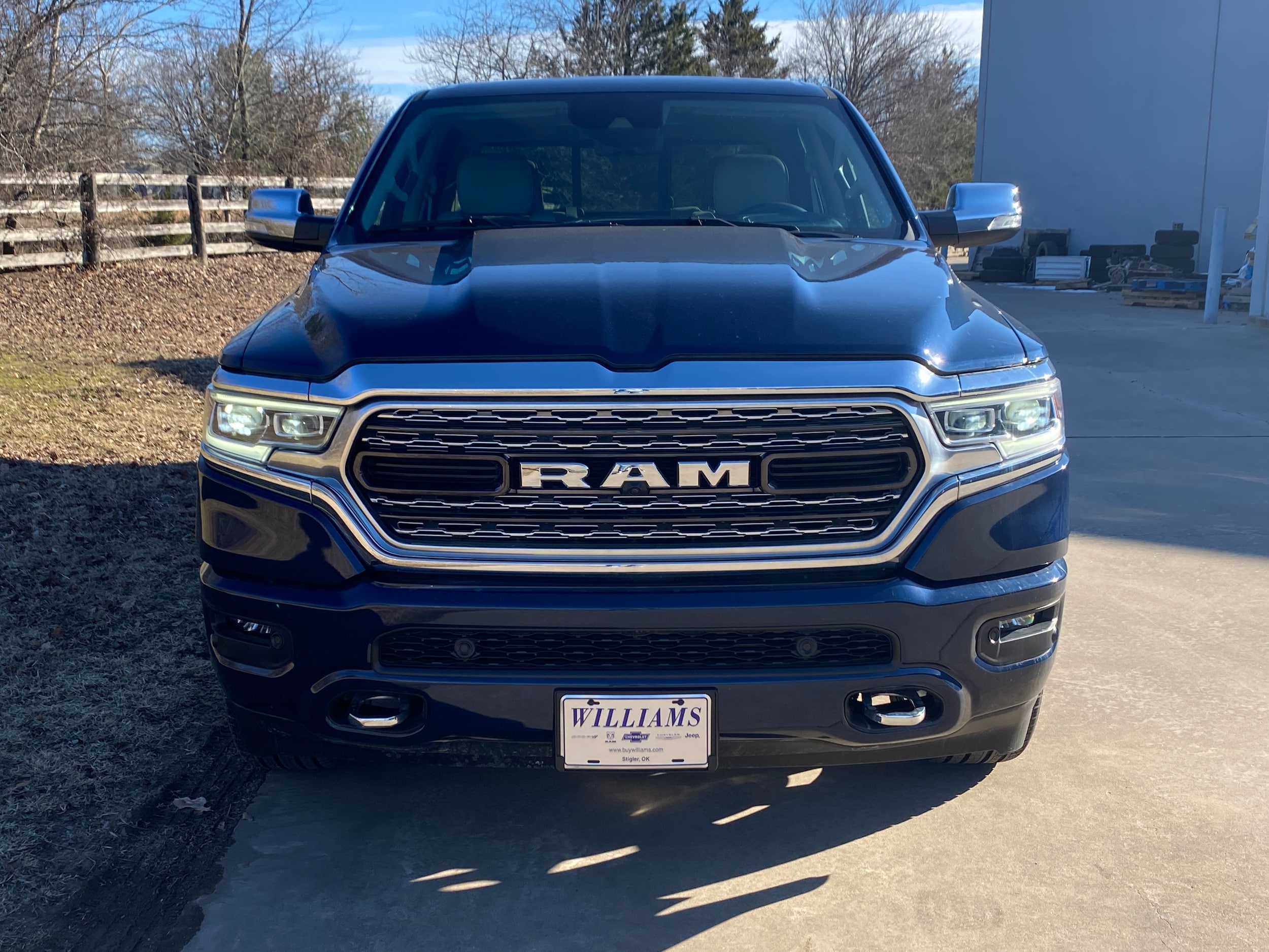 Used 2022 RAM Ram 1500 Pickup Limited with VIN 1C6SRFHMXNN169131 for sale in Stigler, OK