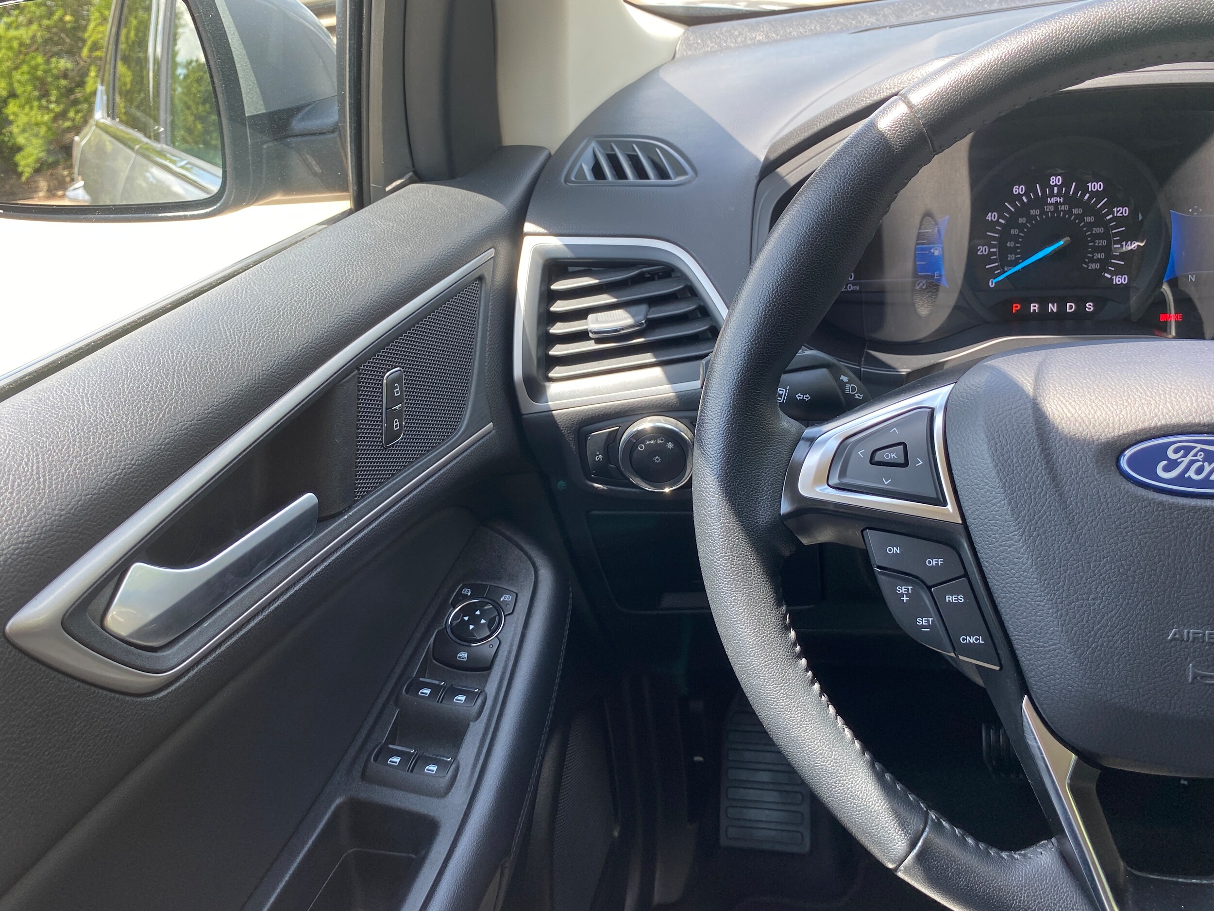 2024 Ford Edge SEL - Photo 17