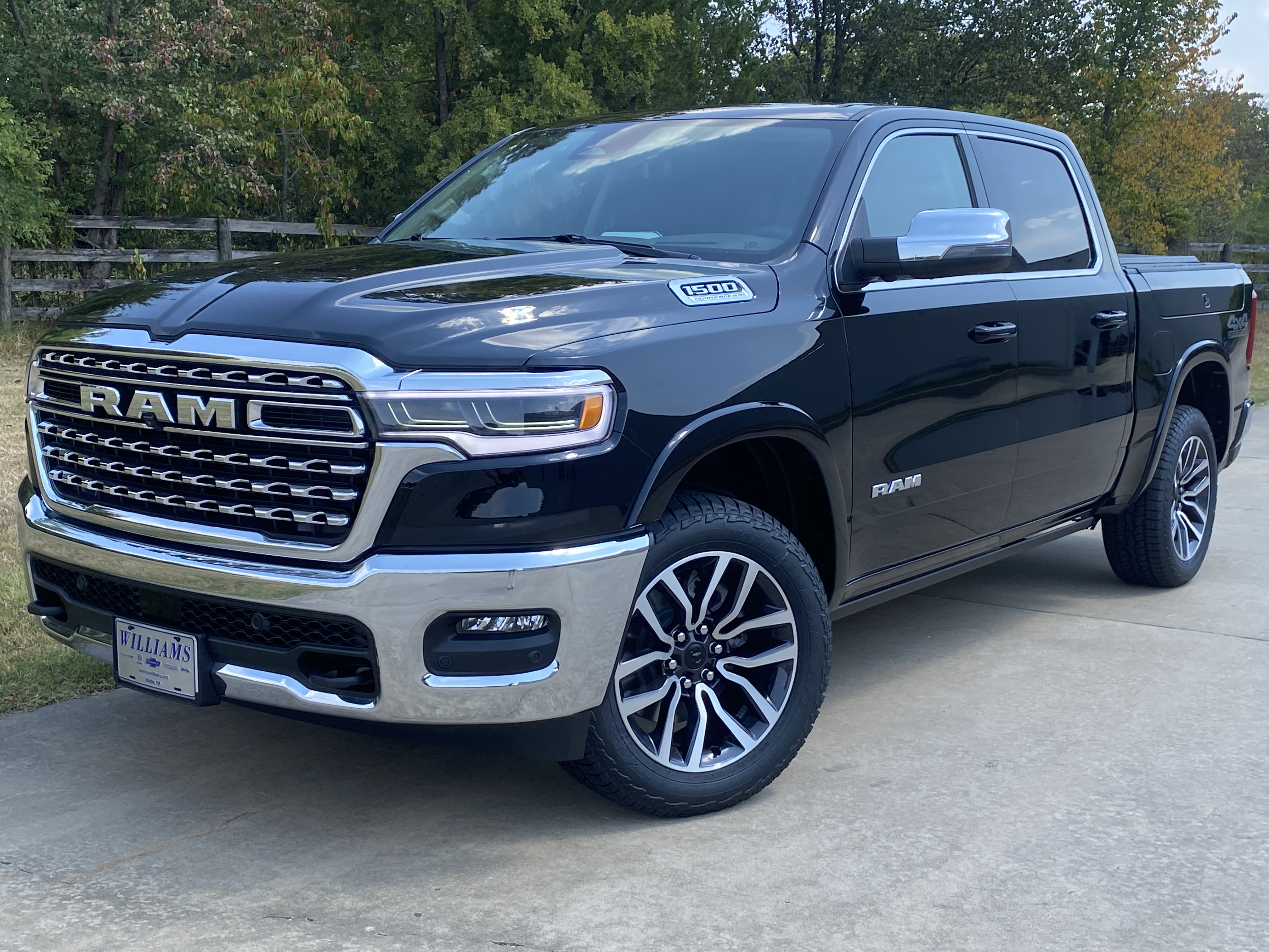 2027 Ram 1500 LIMITED LONGHORN CREW CAB 4X4 5'7 BOX Pickup