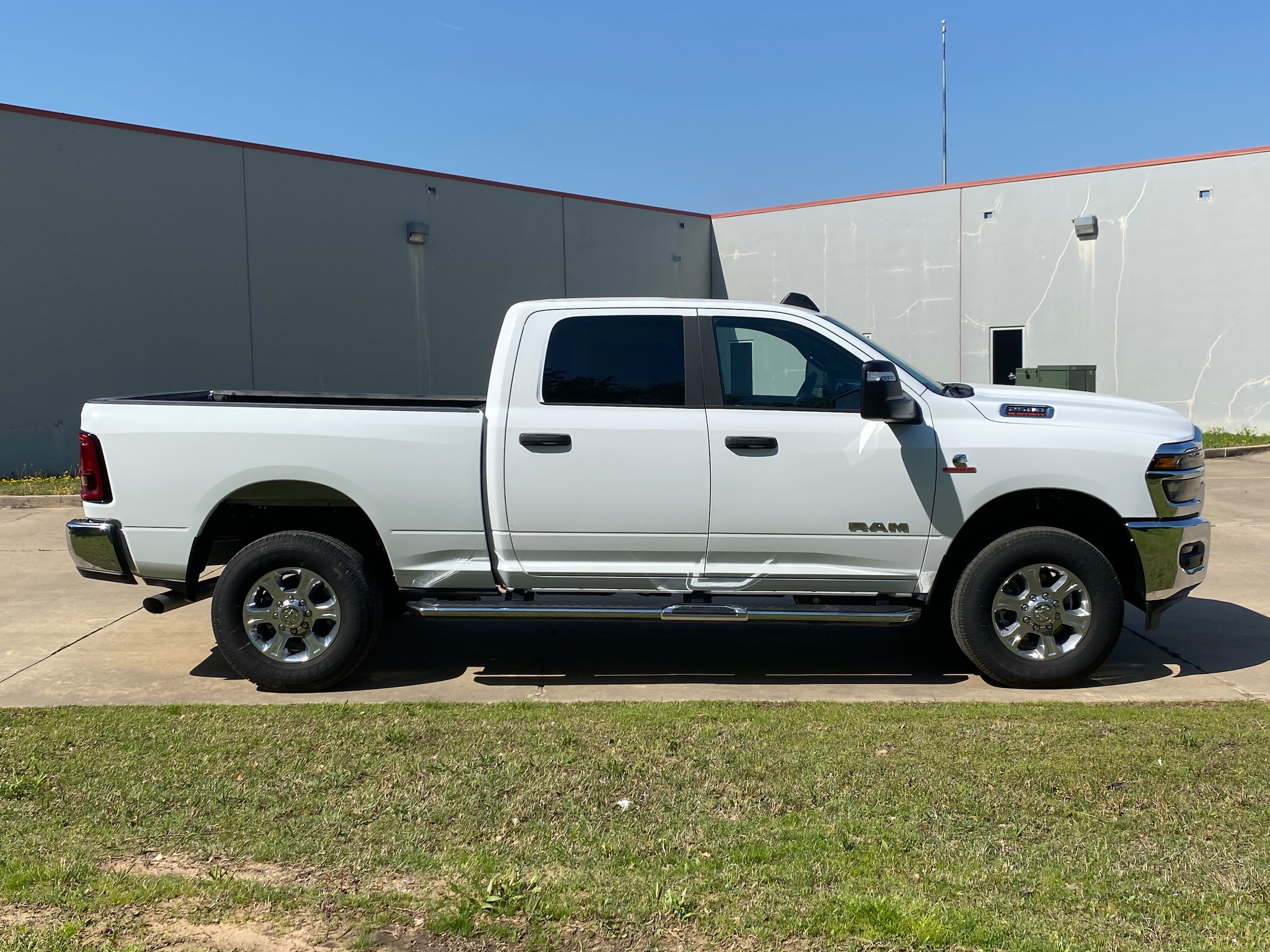 2025 RAM 2500 Big Horn - Photo 8