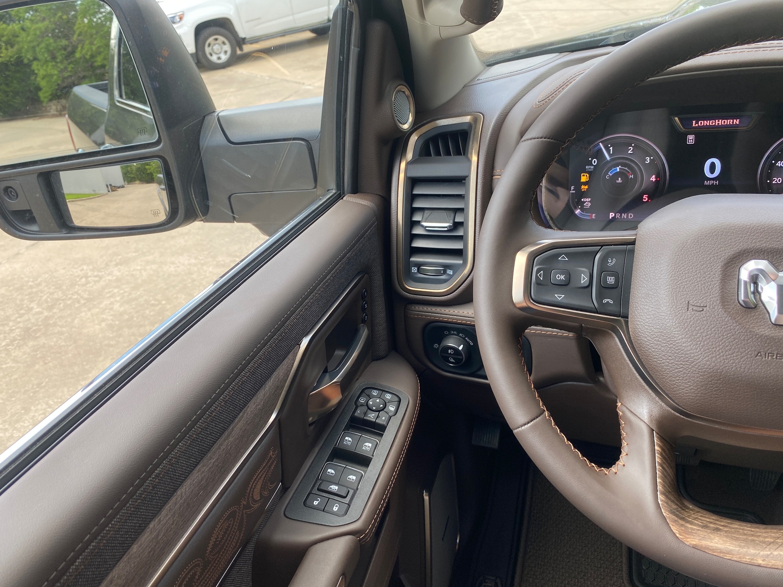 2025 RAM 2500 Limited - Photo 19